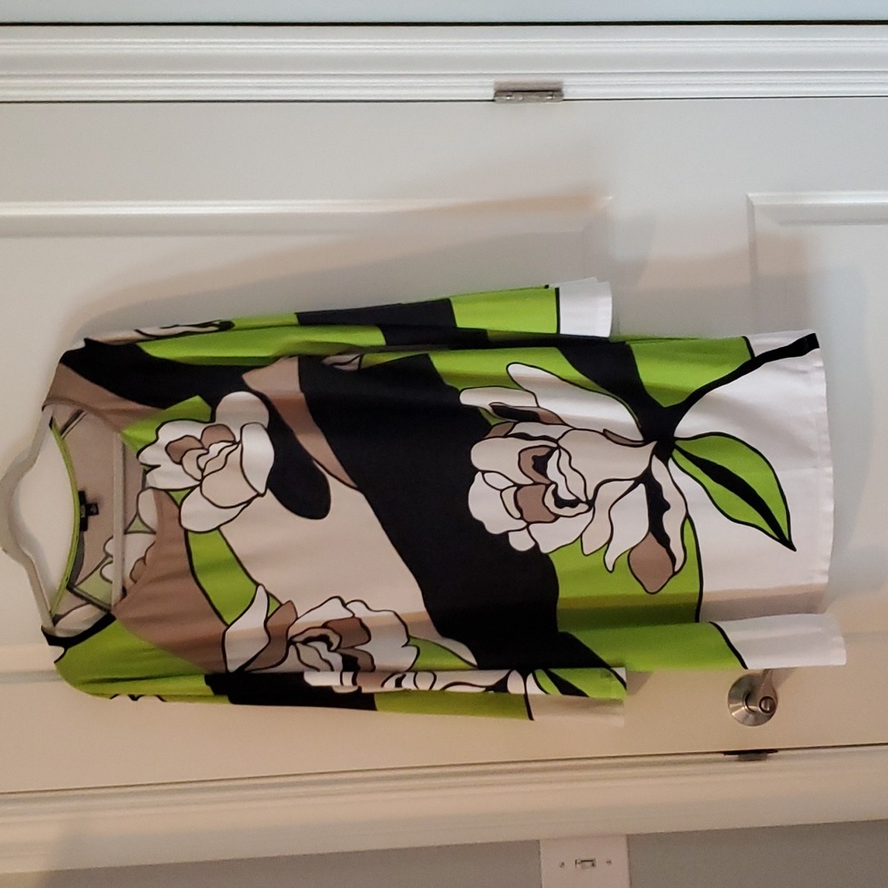 Bell sleeves on this new MSK dress sz XL